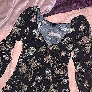 SHIPPING DISCOUNT‼️ Floral Longsleeve Dress